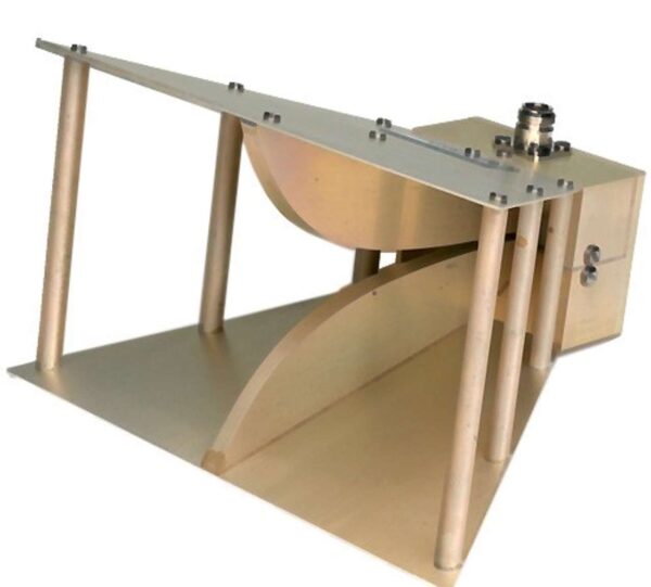 Wideband Dual Ridged Horn Antenna 1~18Ghz